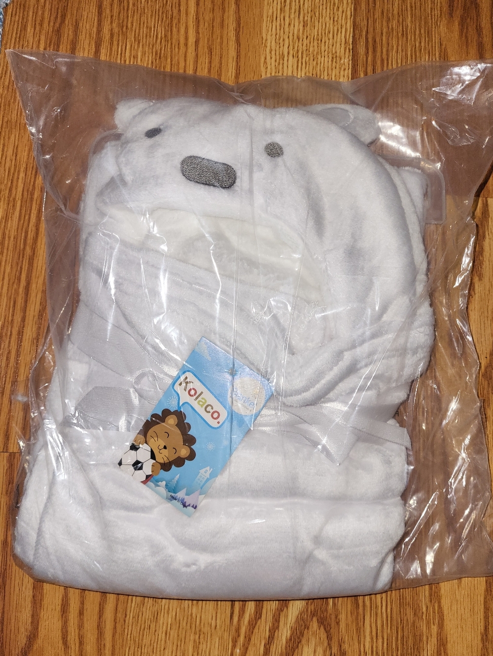Kolaco White Bear Hooded Baby Towel Robe Blanket
